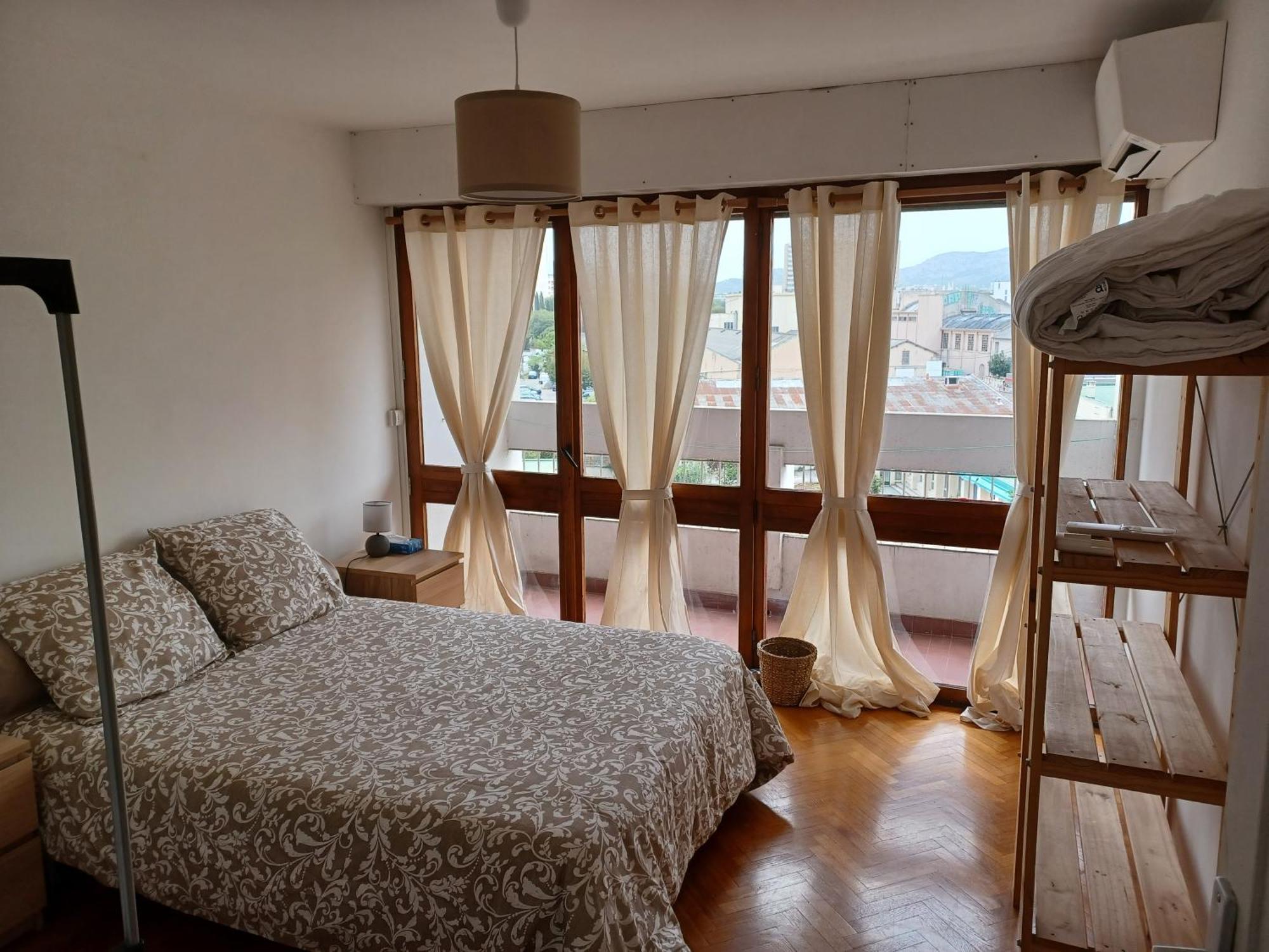 Chambre Double Proche Stade Velodrome 马赛 外观 照片